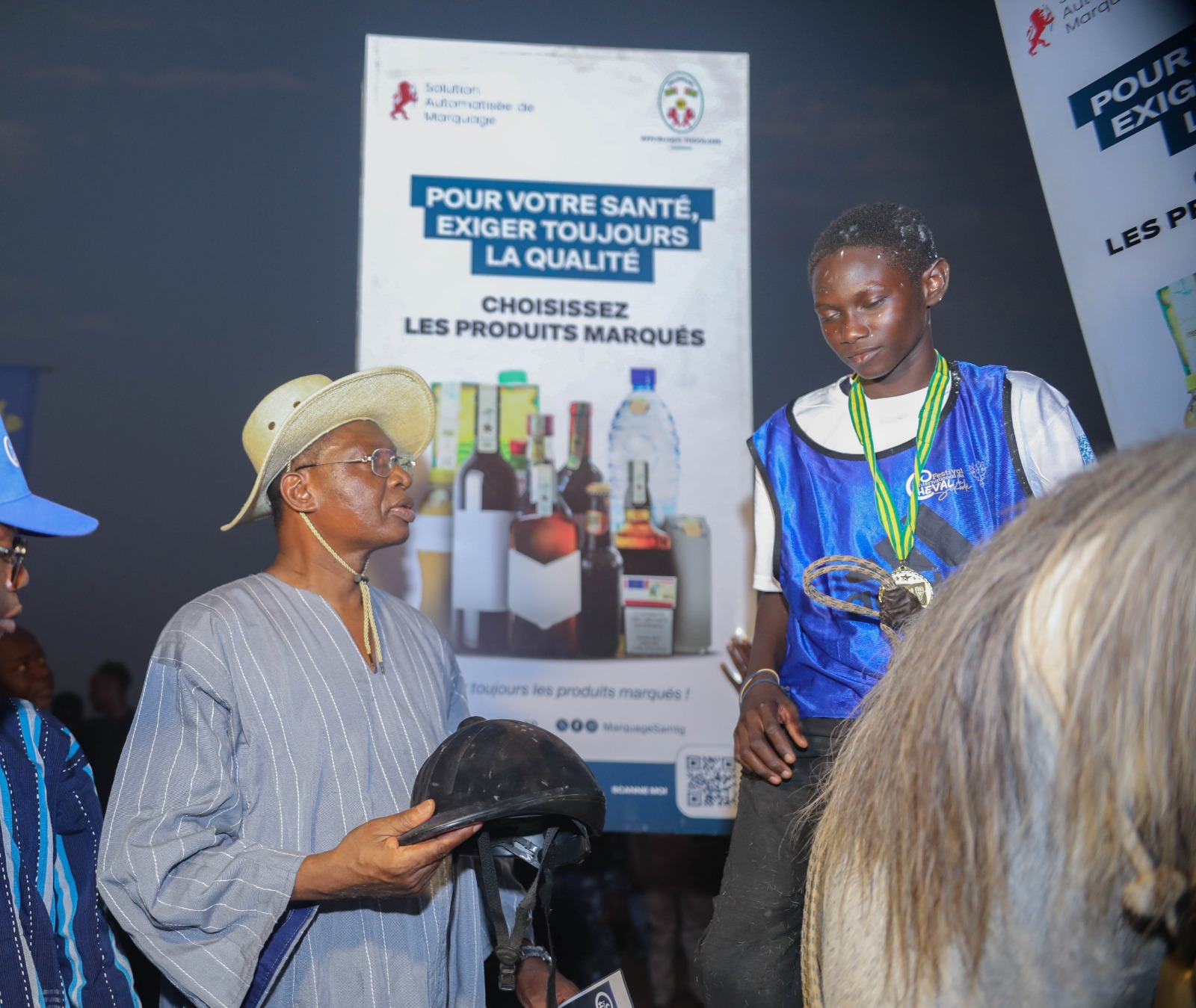 Cérémonie de remise